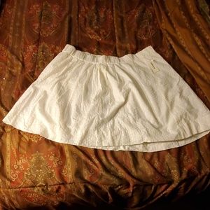 Old Navy Flare White Skirt